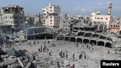 По израелскиот напад кај училиштето Дар Ал-Аркам, каде има засолништа за раселените, Газа, 4 април 2025 година