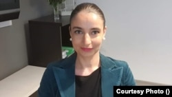 Reprezentanții părinților spun că școlile au fost închise tocmai pentru a exista echitate cu copiii care nu aveau acces la educația online care acum se văd nevoiți să rămâna acasă