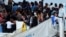 Migranti na italijanskom brodu Dićoti u luci Katanija