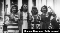 Святкування Перемоги над нацизмом у 1945 році по всьому світу – фотогалерея архівних світлин