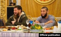 რამზან კადიროვი და ხამზატ ჩიმაევი. 2021 წ. გროზნო