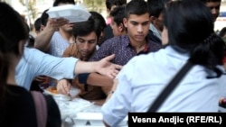 Bajramska sofra za izbeglice