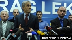 Miodrag Lekić na konferenciji za novinare, 17.april 2013.