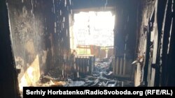 Цього року уряд виділив 15 млрд грн на підтримку родин ВПО, чиє житло було знищене. Але велика кількість людей, які покинули зруйновані бойовими діями території, не можуть скористатися компенсаціями за втрачене житло