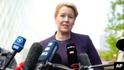 Franziska Giffey a támadás másnapján, 2024. május 8-án Berlinben