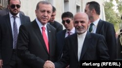 Ооган президенти Ашраф Гани менен Түркия президенти Режеп Тайып Эрдогандын Кабулдагы жолугушуусу. 18-октябрь, 2014-жыл. 