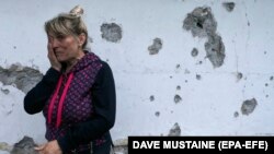 Сліди від обстрілу російських гібридних сил. Село Старомихайлівка, що на Донеччині, 19 травня 2020 року