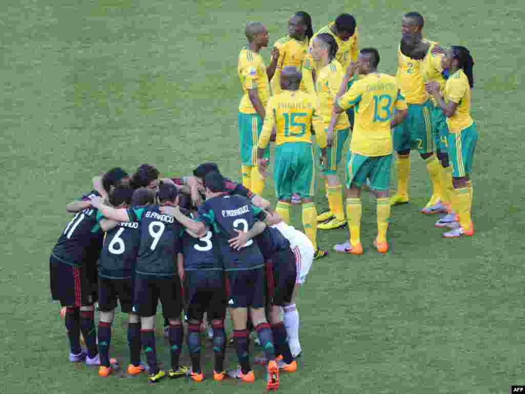 Од првиот меч на СП во фудбал во Јужна Африка меѓу домаќинот и Мексико