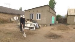 Эл үйлүү кылган бүлө