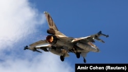 Një avion luftarak izraelit i llojit F-16. Fotografi ilustruese. 