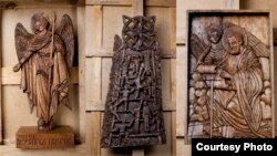 Резби на Јовица Стојковски.