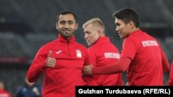 Футболчу Ахлидин Исраилов улуттук курама команда менен машыгуу учурунда. Январь, 2019-жыл. 