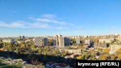 Точечная застройка Симферополя. Вид с Петровских скал. Ноябрь 2024 года.