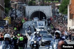 Cortegiul funerar al Papei Francisc a traversat Roma, de la Vatican la Bazilica Santa Maria Maggiore din capitala Italiei, unde va fi înmormântat.