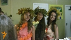 Українські вчителі святкують професійне свято