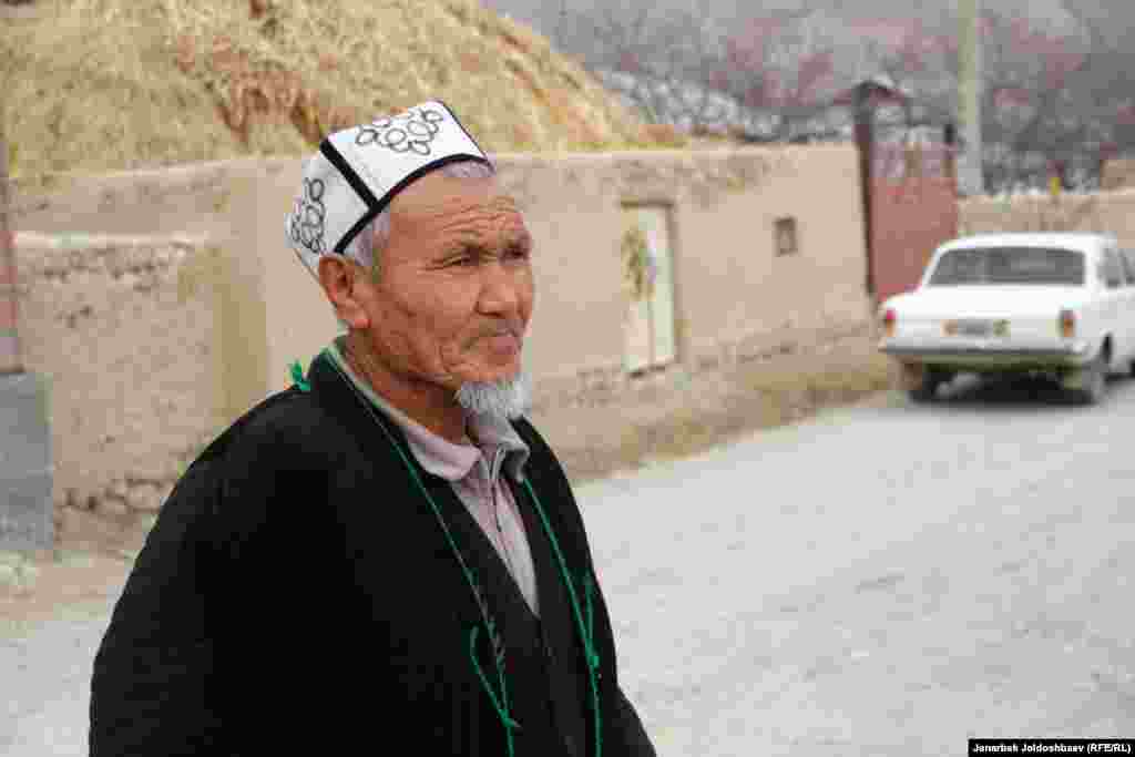 Аксайлык аксакалдардын бири.