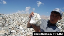 Золотоносное месторождение в Чон-Алайском районе Ошской области, 11 августа 2011 года.