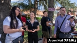 Mirjana Vasić (druga s leva)