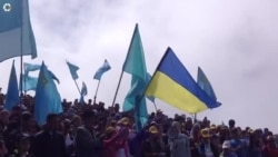 Крымские татары поднялись на Чатыр-Даг