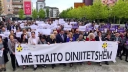 Kërkohet “trajtim i dinjitetshëm” për viktimat e dhunës seksuale