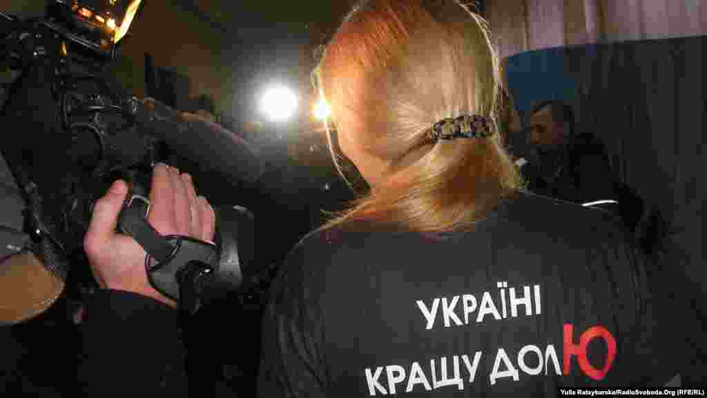 Євгенія Тимошенко, донька екс-прем&rsquo;єра Юлії Тимошенко, проголосувала у Дніпропетровську