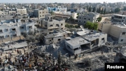 ღაზის სექტორის სამხრეთში მდებარე ხან იუნისი ისრაელის ავიაციის თავდასხმის შემდეგ. 14 ოქტომბერი, 2023 წელი