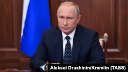 Путін (на фото) зустрінеться з прем'єром Японії Сіндзо Абе, лідером Китаю Сі Цзиньпіном та прем'єром Південної Кореї Лі Нак Йоном