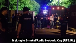 За словами Олега Жученка, рятувальники під час пожежі повели себе героїчно. Разом із тим прокуратура планує перевірити і дії інспекції ДСНС