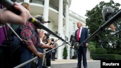 Президент США Дональд Трамп у своїй промові перед американськими військовими офіцерами заявив, що країна стикається з «війною зсередини»