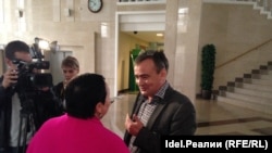 Рушания Бильгильдеева и Ирек Муртазин после заседания суда 