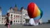 Tiltakozás az LMBTQ-ellenes törvény ellen Budapesten 2021. július 8-án