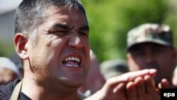 Курсан Асанов