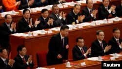 Кытайдын президенти Си Цзиньпин баштаган лидерлери парламент сессиясынын жабылышында. Бээжин, 20-март, 2018-жыл. 