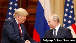 АКШнын президенти Дональд Трамп менен Орусиянын президенти Владимир Путин. Хелсинки, 16-июль, 2018-жыл. 
