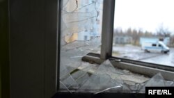 Пошкоджений будинок в Авдіївці, листопад 2016 року