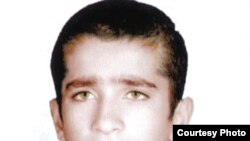 هنوز تاريخ اجرای حکم اعدام قطعی نشده، اما اکنون شمارش معکوس روزهای مانده به پايان عمر بهنام زارع، آهنگ تندتری به خود گرفته است.( عکس: www.stopchildexecutions.com)