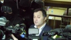 Vlad Filat rămâne în arest pentru 30 de zile