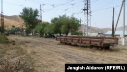 Сулюкта. Участок железной дороги, ранее использовавшейся Таджикистаном, но оставшейся на территории КР.