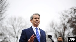 Міністр фінансів США Скотт Бессент «Сполучені Штати, як і раніше, рішуче налаштовані перешкоджати будь-яким зусиллям Ірану із придбання чутливих технологій, компонентів і обладнання подвійного призначення на підтримку програм режиму»