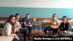 Srpski studenti na seminaru u Prištini