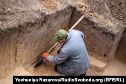 Поруч зі знайденим приміщенням під час розвідки археологи виявили інші будівлі, які планують дослідити наступного року
