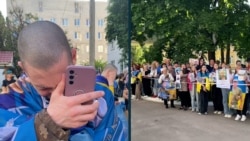 Hundreds Of Ukrainians And Russians Freed In Mass Prisoner Swap