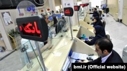 احمد علوی: ارزش سهام بانک‌های کشور از شهریور سال ۱۳۹۵ تا اواخر آبان ماه سال جاری نزدیک ۲۰ درصد کاهش داشته است