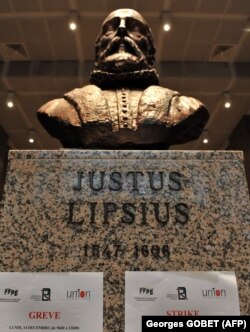 Statua Justusa Lipsiusa u zgradi Evropskog saveta