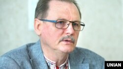 «Саме тому як посадова особа я діятиму в межах чинного законодавства та захищатиму права педагогічних працівників, якщо директори не допускатимуть їх до роботи»