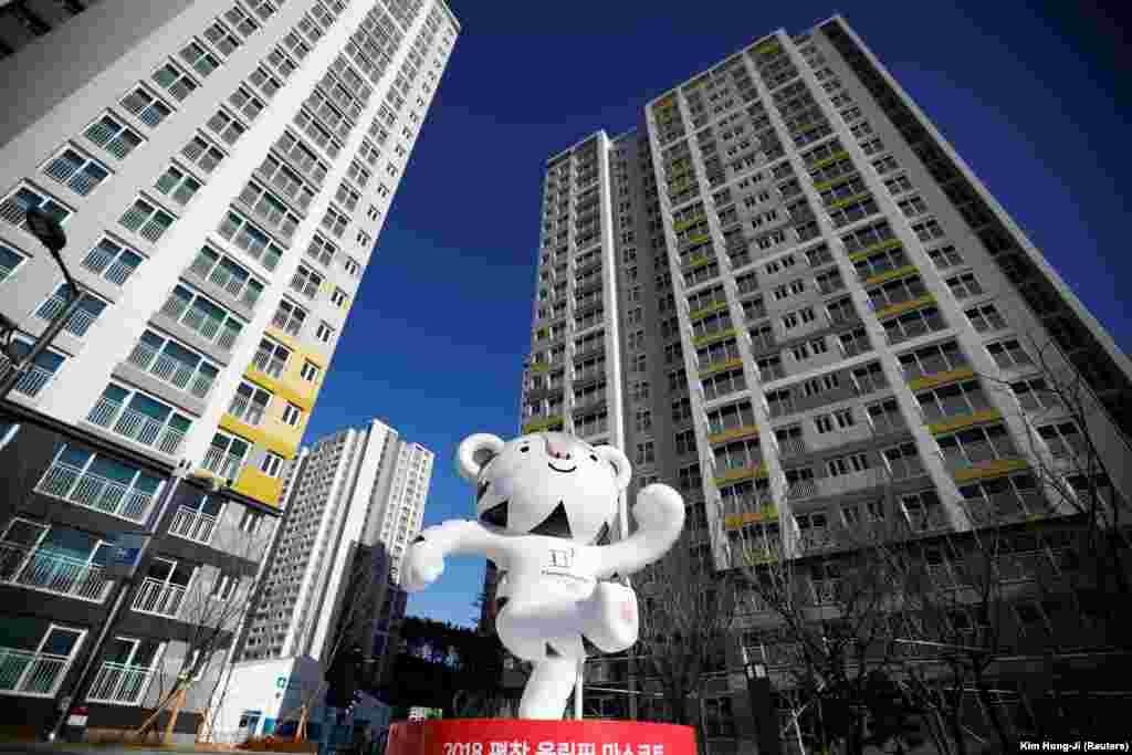 شانس&zwnj;بیار بازی&zwnj;ها با نام &laquo;سوهـوُرَنگ&raquo; که یک ببر سفید است.