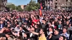 La Erevan au loc noi proteste ale opoziției