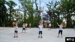 A nagyenyedi Bethlen Gábor Kollégium felújított, újonnan átadott tornakertje 2021. június 23-án 