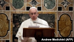 Папа Римський особисто вибачився перед жертвами
