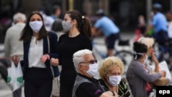 Qytetarët me maska, Shkup 2020.